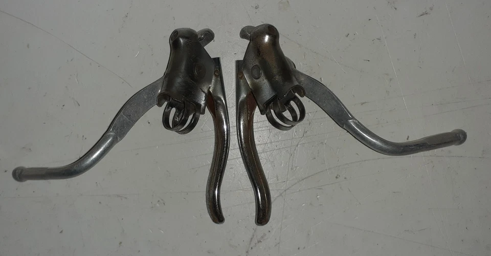 Leve freno  bici corsa in acciaio marcato con alzatine - Immagine 2 di 3
