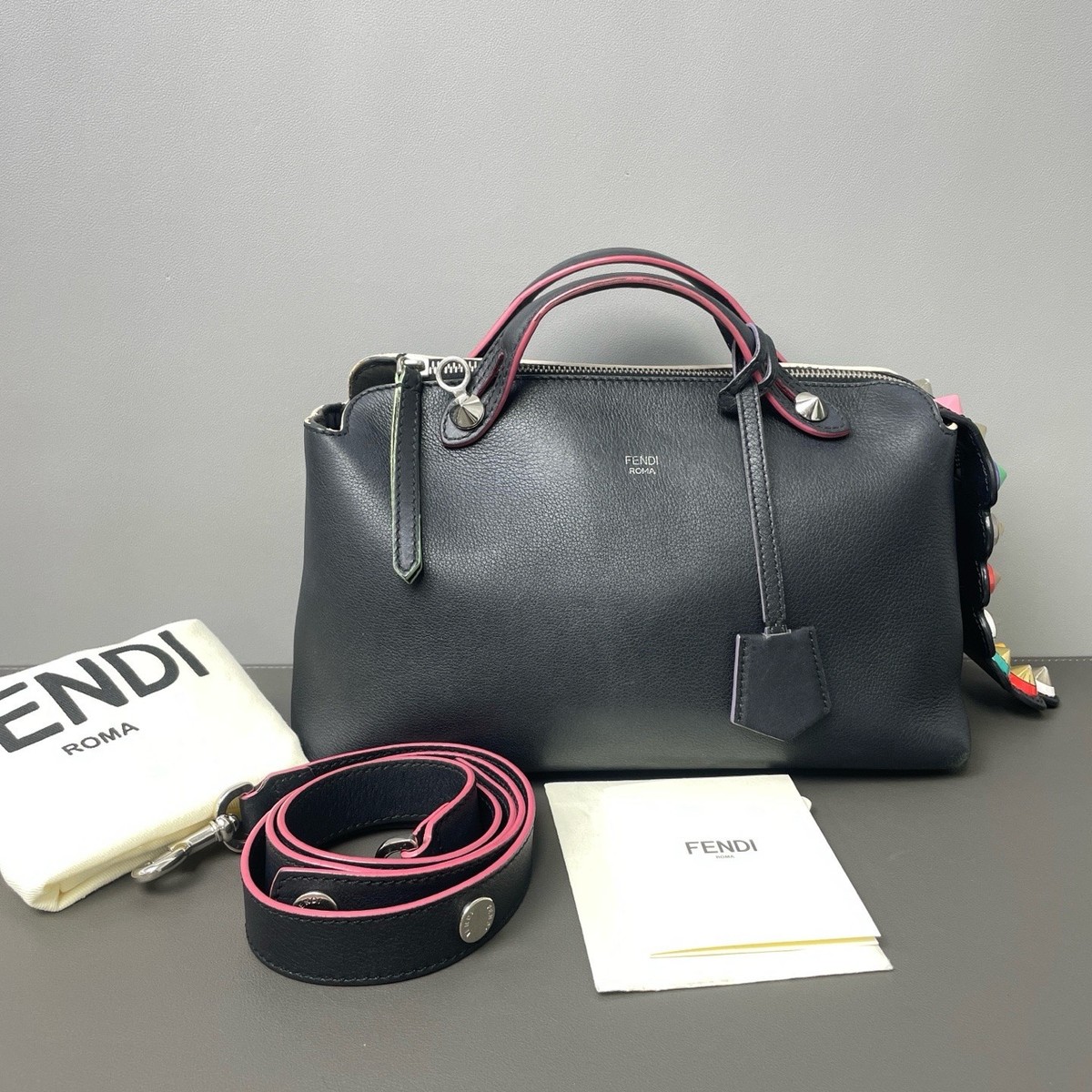 Fendi Pre-Owned Authentic Luxury Handbag Black Free Tracked 