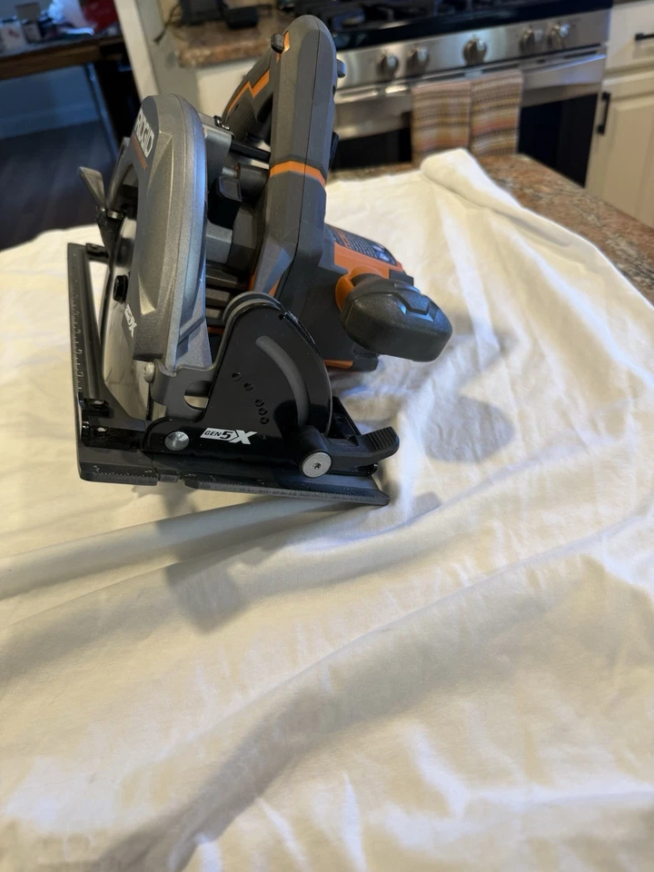 RIDGID 18 Volt 7-1/4 Cordless Circular Saw R8652 GEN5X Tool Only NEW - Image 2 of 4