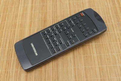 UNIVERSUM ++ FERNBEDIENUNG Remote Control für AUDIO ++ Gepüft