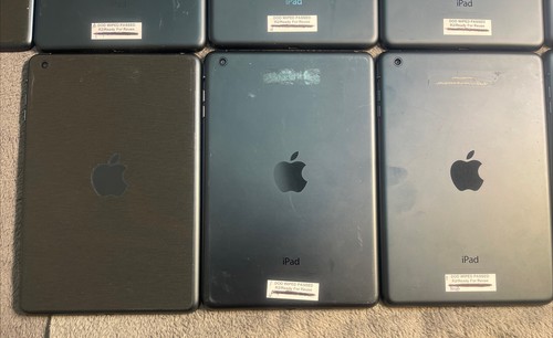 Lot of 17 Apple iPad mini 1st Gen. 16GB, Wi-Fi, 7.9in - Black/Slate- (R-D) - Picture 9 of 16