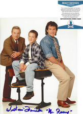 WILLIAM DANIELS SIGNED 'BOY MEETS WORLD' MR. FEENY 8X10 PHOTO BECKETT BAS PROOF!