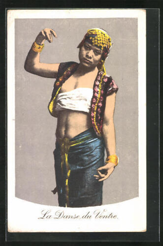 Widokówka Arabska tancerka brzucha z określonymi gestami  - Zdjęcie 1 z 2