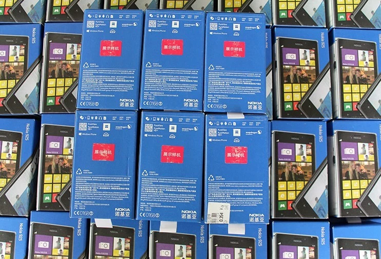 Original Unlocked Nokia Lumia 925 N925 4.5" 4G Wifi 16GB 8.7MP Windows Phone - Image 4 of 4