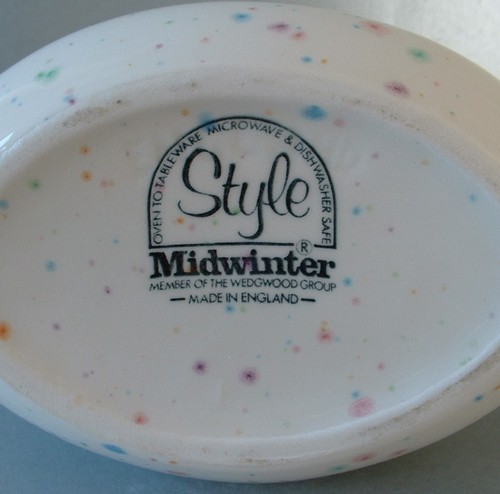 Pretty Midwinter ( Wedgwood Group ) STYLE Gravy Boat / Sauce Pourer - Picture 7 of 7