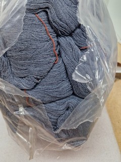 lot 1.7KG 70% virgin wool derby tweed knitting lace yarn grey 34/2 28000m