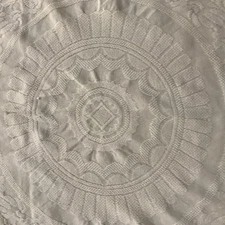 VTG CROWN CRAFTS King White Cotton Matelasse Bedspread Cottagecore Farmhouse