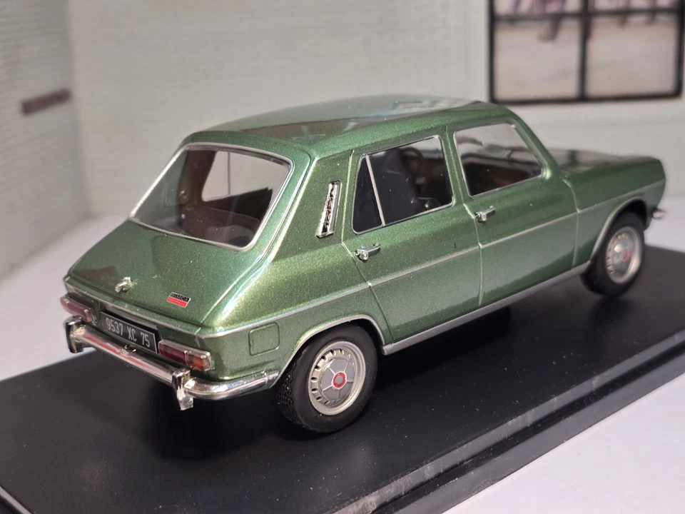 Simca 1100 Special 1970 Very Detailed 1:24 Scale Diecast Car Green - Image 3 of 4