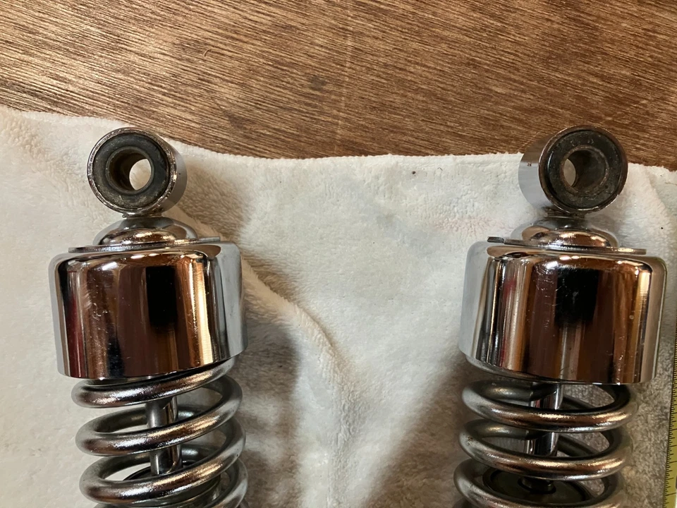 harley davidson 883 1200 sportster chrome rear shocks 12 3/4 cc - Image 2 of 4