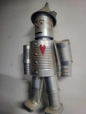 VINTAGE HAND MADE TRAMP FOLK ART CAN TIN MAN FOUND HIS HEART SCULPTURE 