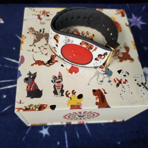 2021 Disney Parks Dooney & Bourke SANTA TAILS Holiday Dogs Magic Band LE 5000 - Foto 4 di 10