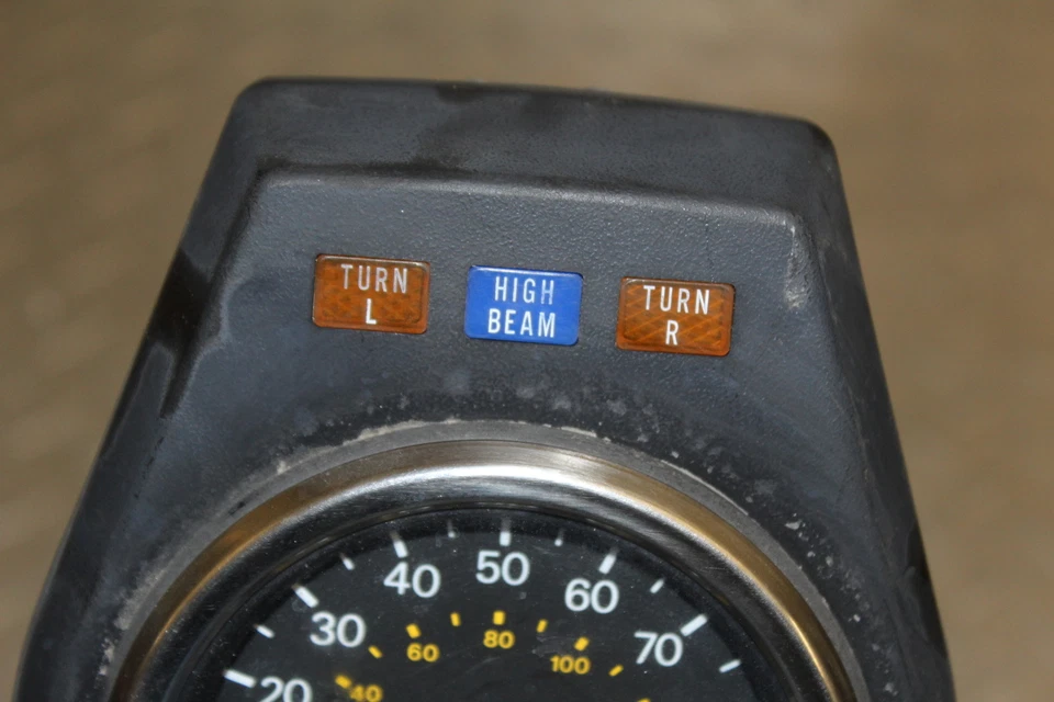 Suzuki Savage 650 LS650P 1996 medidores velocímetro Foto 2 de 4