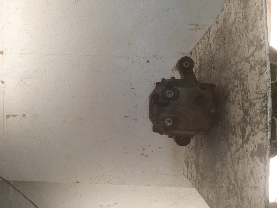 Conjunto de suporte diferencial usado serve: 2010 Subaru Legacy traseiro SW 2.5L AT CVT - Imagem 3 de 4