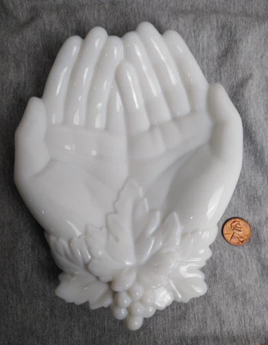 Vintage Westmoreland Milk Glass Trinket Dish 'Open Hands with Grape Leaves USA