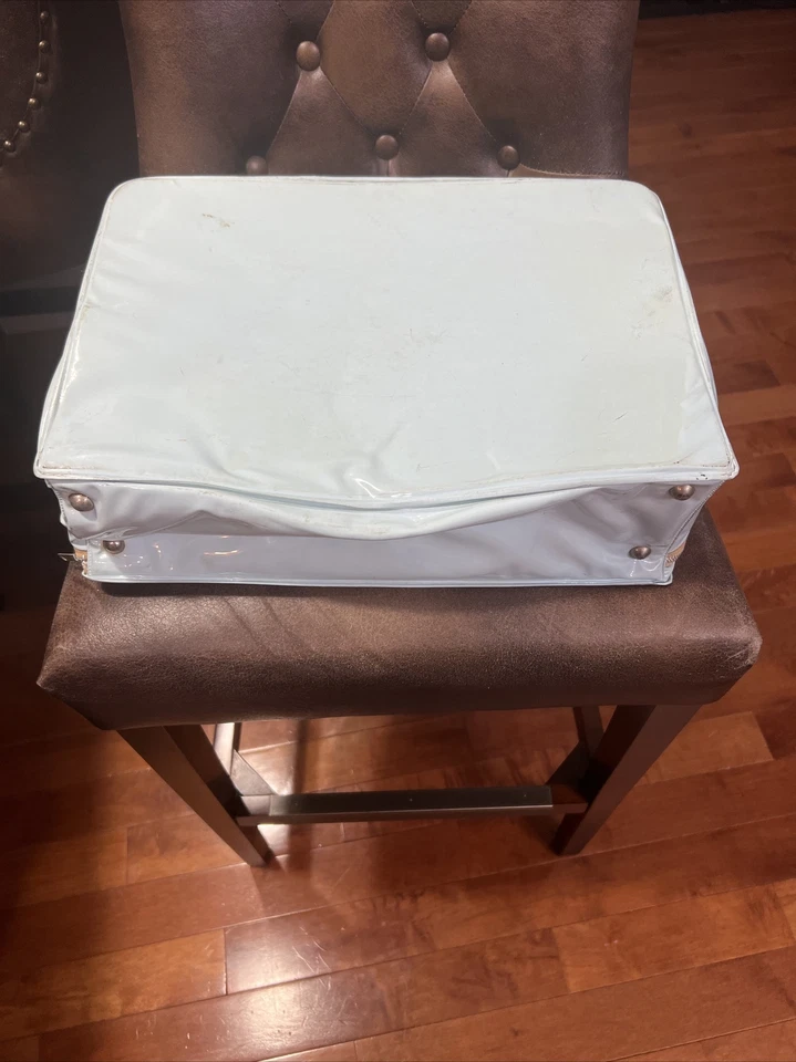 Vintage (1965) Barbie & Francie Suitcase Light Blue Mattel Rare Collectible - Image 2 of 4