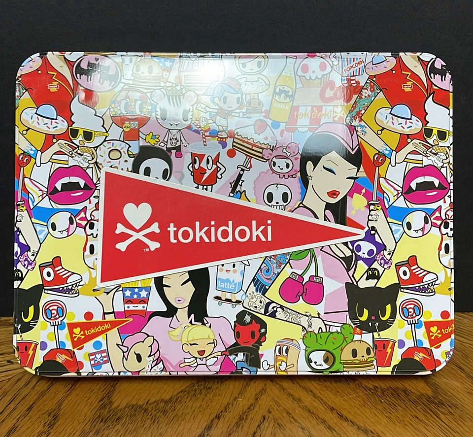 Tokidoki Soda Shop Paleta, NUEVA EN CAJA, Sombra de Ojos, Delineador de Ojos, Imanes, Lima de Uñas Foto 3 de 4