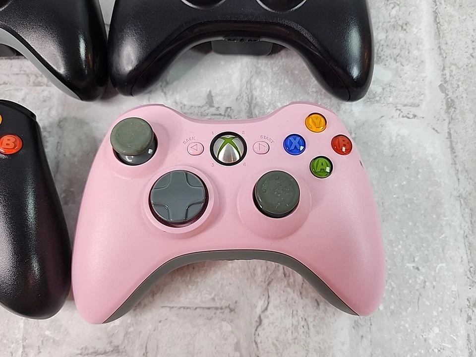 Lot of 4 Microsoft Xbox 360 OEM Wireless Controllers Black & Pink 1403 *READ* - Image 2 of 4