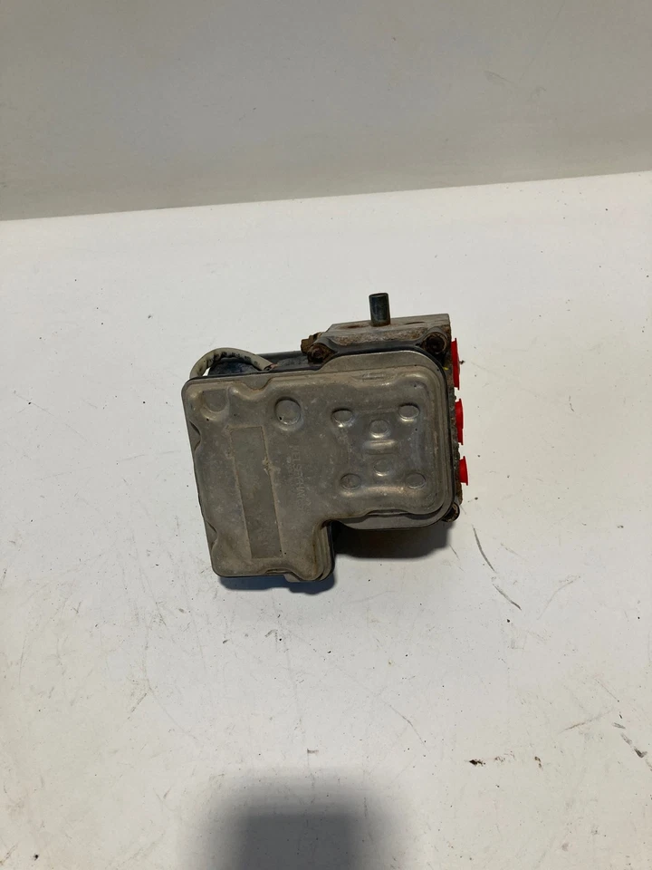 Б/у насос ABS и мотор в сборе подходят: 2002 Gmc Yukon xl 2500 сборка LH рама - Изображение 4 из 4