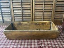 Salem Collection Primitive Treenware Dough Box Trencher