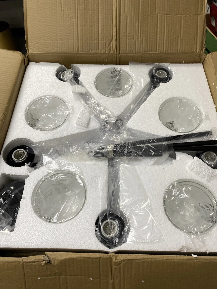 Lámpara de araña Maxim 12266CDBK Acadia 5 luces 26" de ancho - negra Foto 2 de 3