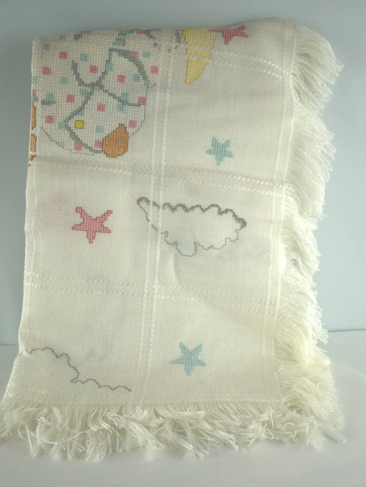 Sleepy Bear Afghan punto de cruz acabado completo bebé tiro bellamente hecho Foto 3 de 4