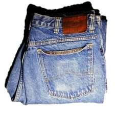 VINTAGE Bugle Boy Jeans Size 34 actual Measurements 31x33