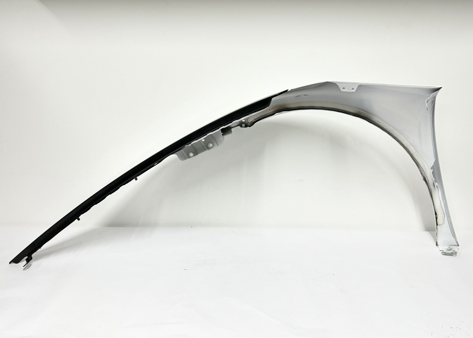 Lamborghini Huracan, RH, Right, Fender, Used, P/N 4T0821022D WHITE