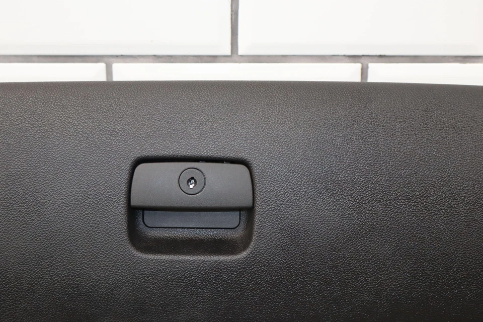 07-13 GMC Yukon XL GMT900 OEM Glove Box Compartment (Ebony 196) - Image 4 of 4