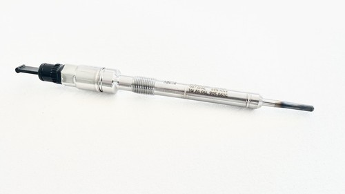 New GENUINE OEM Audi VW Skoda Seat Glow Plug 04L905061B 04L905061C - Picture 4 of 13