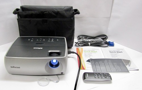 InFocus IN2102EP DLP Multimedia 