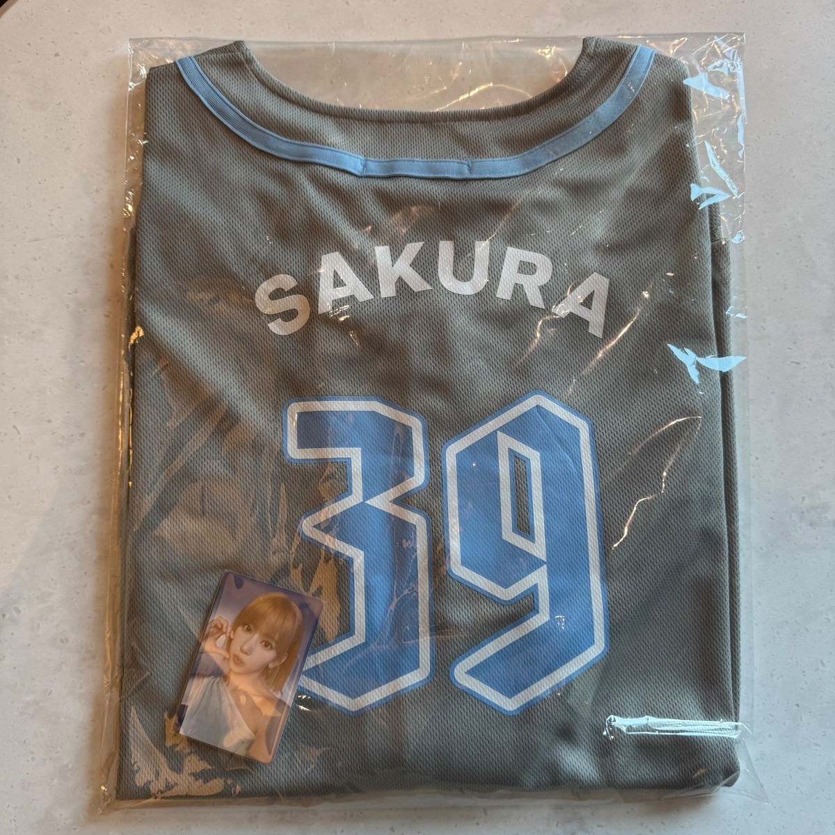 LE SSERAFIM Pureflow World Tour in Japan OFFICIAL MD - Uniform