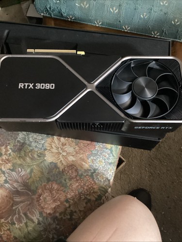 NVIDIA GeForce RTX 3090 Founders Edition 24GB GDDR6 Graphics Card - Afbeelding 8 van 13