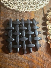 Black Metal Trivet Hot Plate Stand – Interlocking Design for Pots & Pans