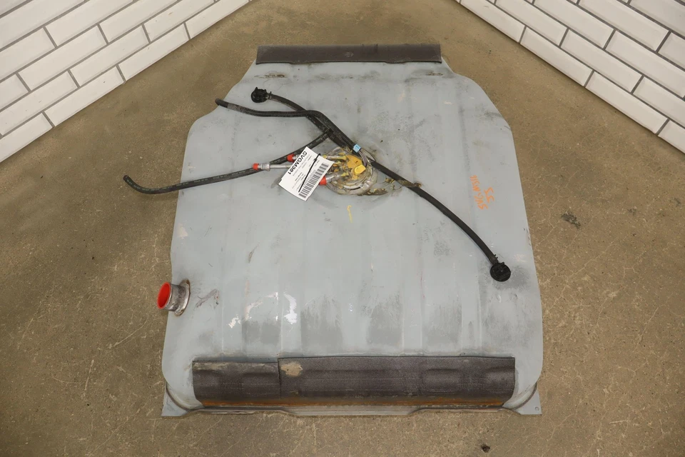 92-97 Chevy GMC Suburban 42 Gallon Fuel Tank with Fuel Pump Tested OEM Foto 2 de 4