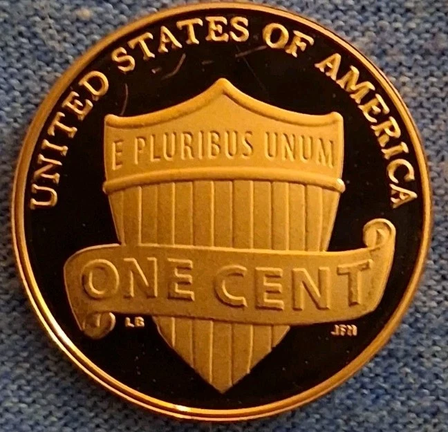 2025 S Lincoln Cent Mint Error Struck Thru Debris & Scratched. Less Then Perfect - Image 2 of 4