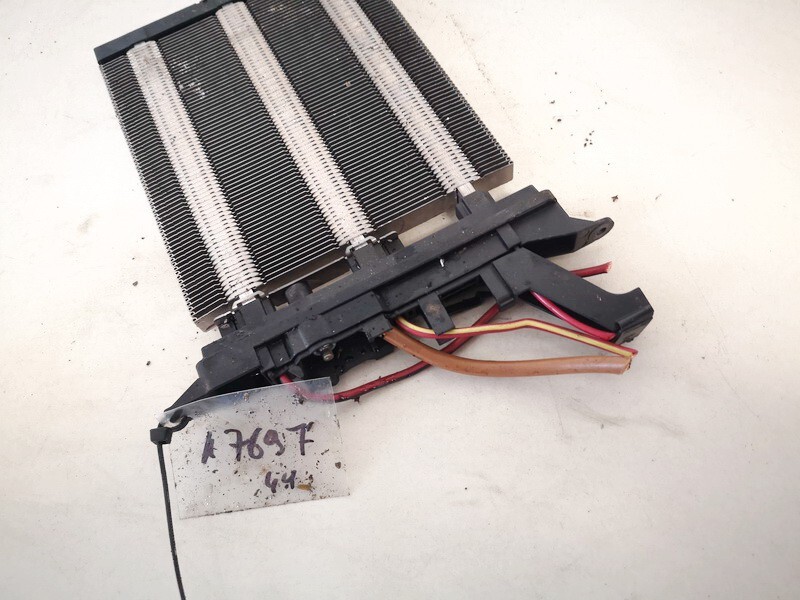 1k0963235f Electric Auxiliary Heater Element Unit for Volkswagen