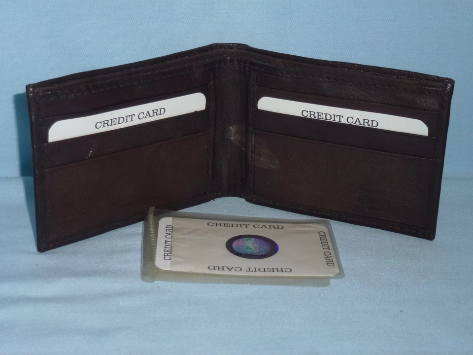 New York NY KNICKS   Leather BiFold Wallet   NEW   dkbr 3s  z - Image 3 of 4