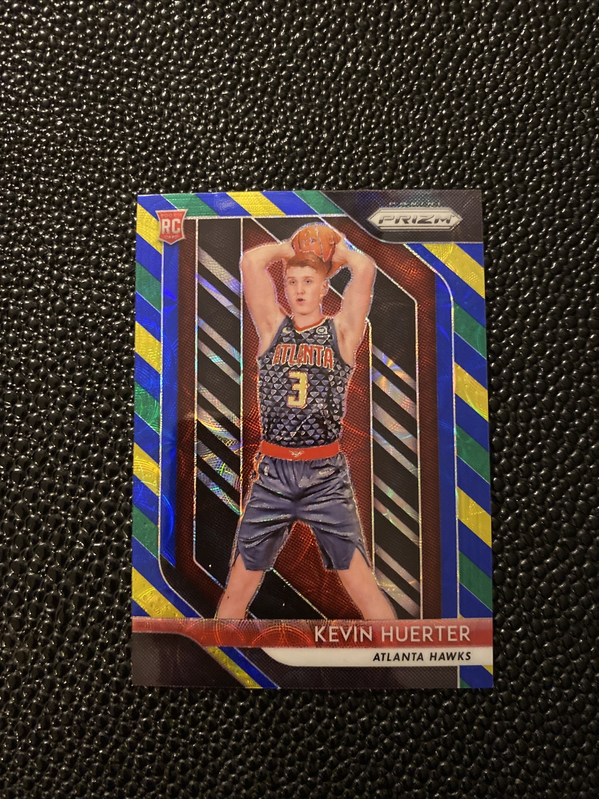 2018-19 Panini Prizm Kevin Huerter Choice Blue Yellow Green Prizm #68 SP RC