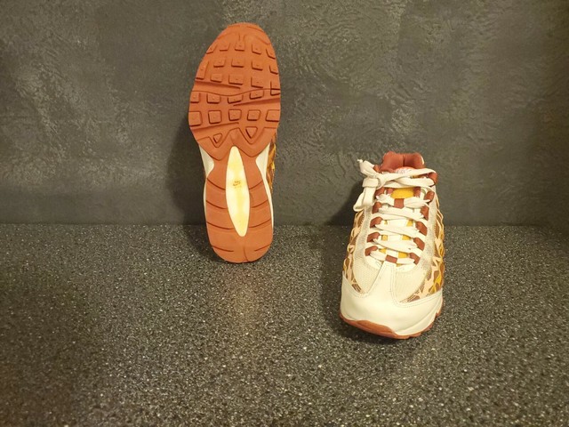 nike air max 95 giraffe