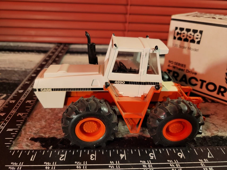 Case 4890 1/35 Diecast Farm Tractor Replica Collectible By Conrad - Image 2 of 4