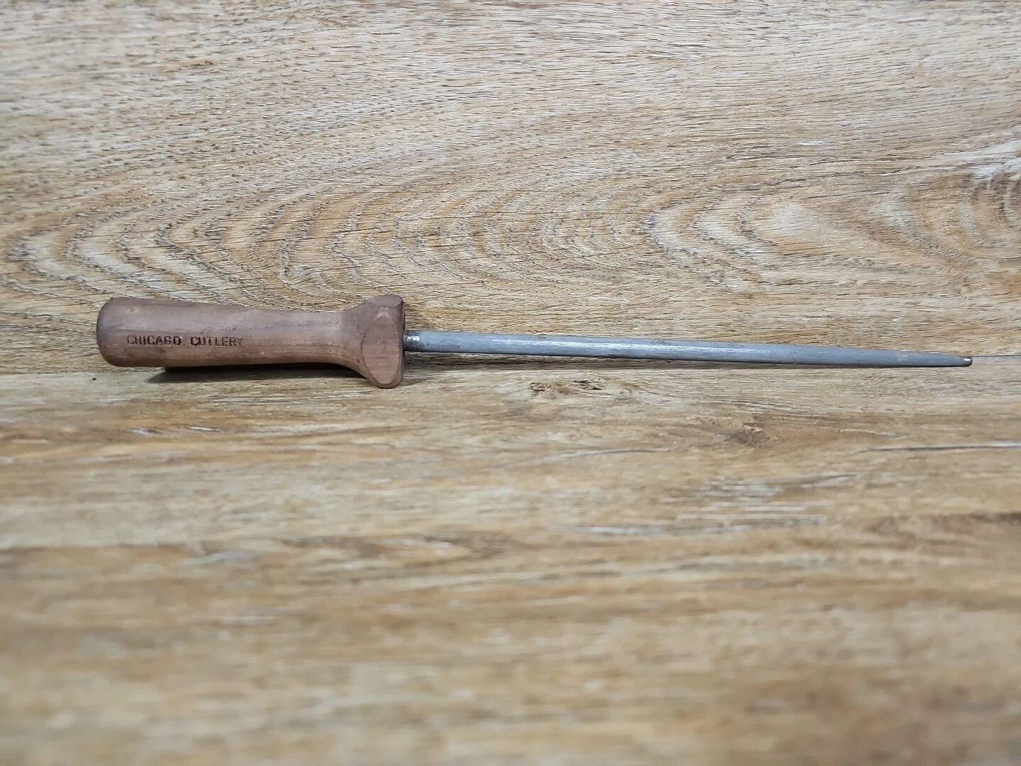 Chicago Cutlery 10” Knife Sharpening Honing Steel Rod Solid Walnut Handle USA
