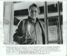 1988 Press Photo Actor Denholm Elliott In "A Child's Christmas In Wales" Movie