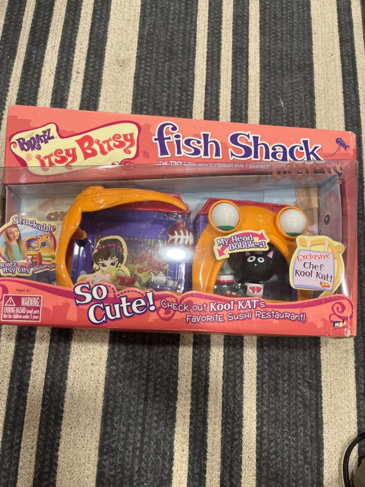 Bratz Itsy Bitsy City Fish Shack Defected Box