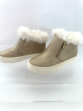 Place by The children's place little girls faux fur gold shimmer booties size 9