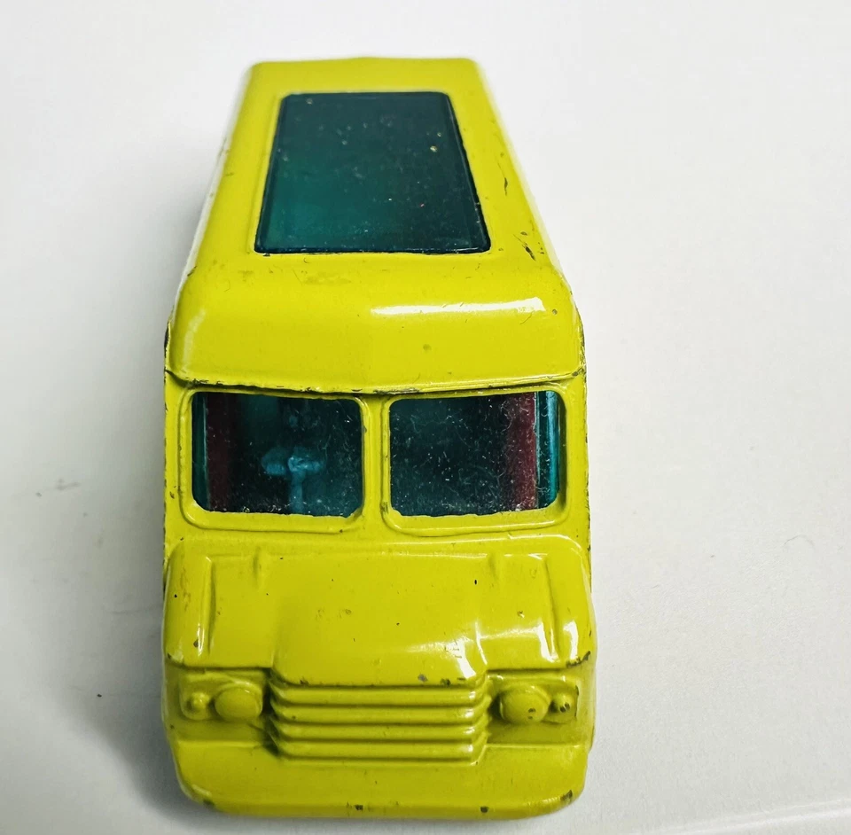 Camión de reparto Huskey Commer Walk-Thru Van Chartreuse 1965 vintage verde 2,5" Foto 3 de 4