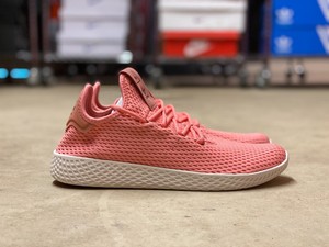 rose pink tennis shoes