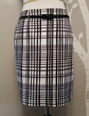 Apt. 9 Size 6 White Black Plaid Belted Skirt 