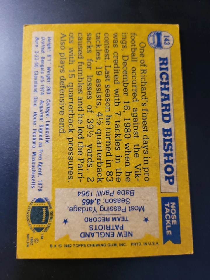 1982 Topps Richard Bishop football card #143 - Image 2 of 2