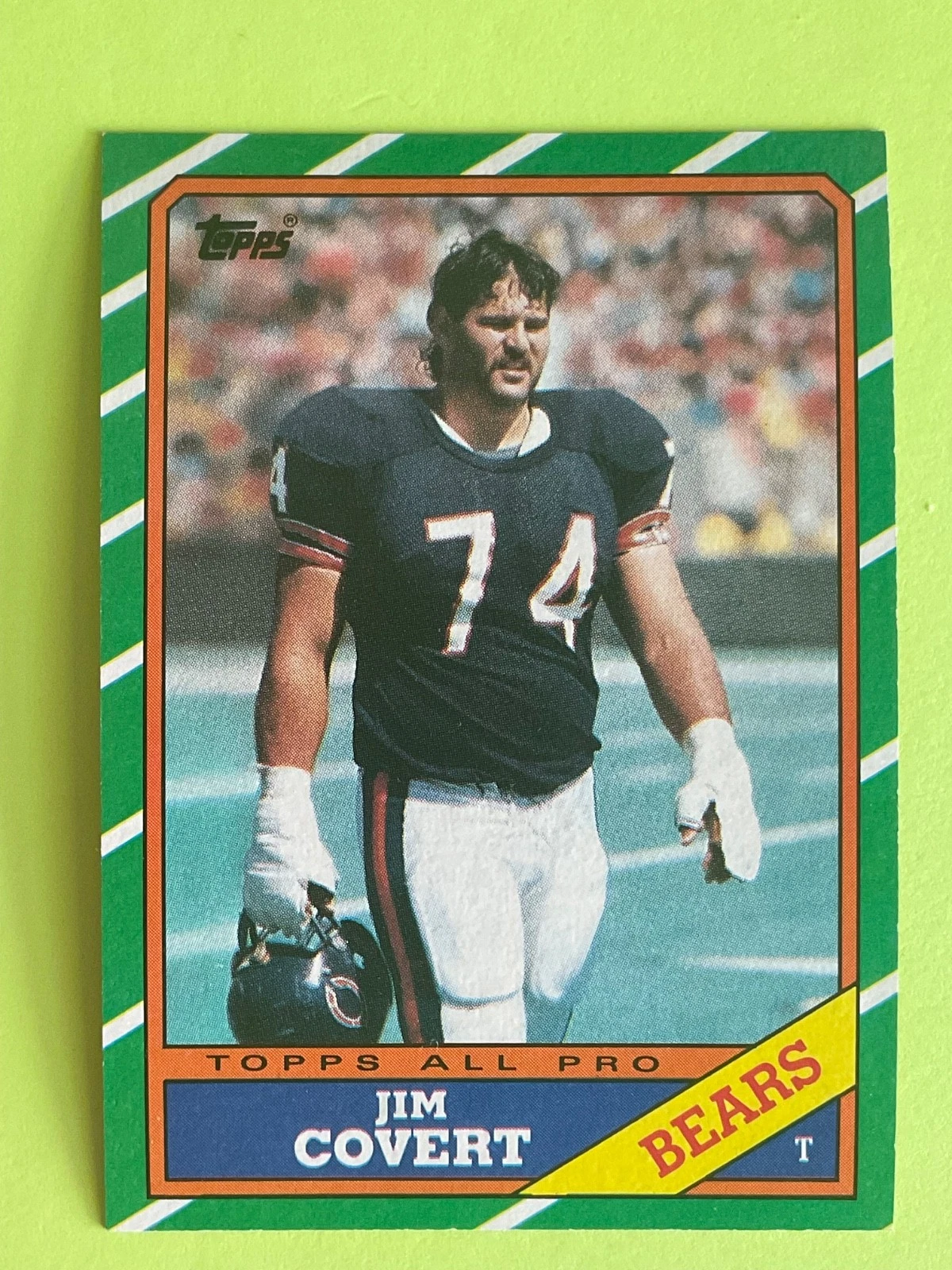 Jim Covert 1986 Topps Football Card #16 - Chicago Bears Hall of Fame Tackle
