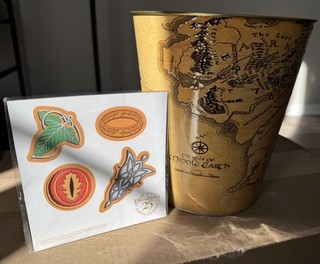 AMC Lord Of The Rings 25th Anniversary Tin & Magnet Set Limited Edition IN HAND